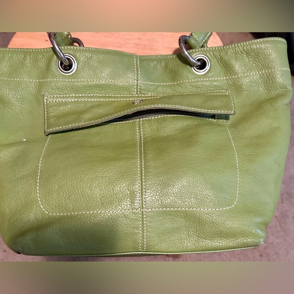 Etienne Aigner leather handbag. - Picture 3 of 3